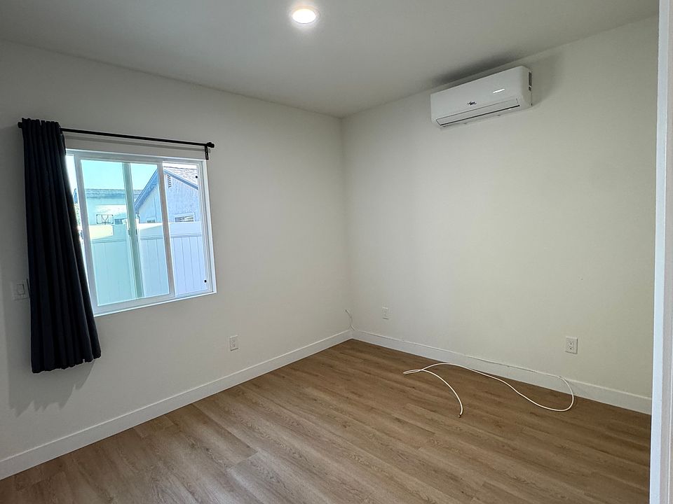 1st image of 8449 Gold Coast Dr #8449