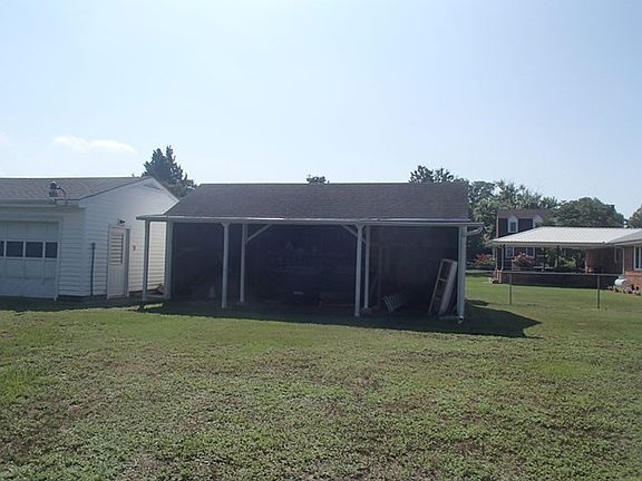 5th image of 2605 Burtus Dr