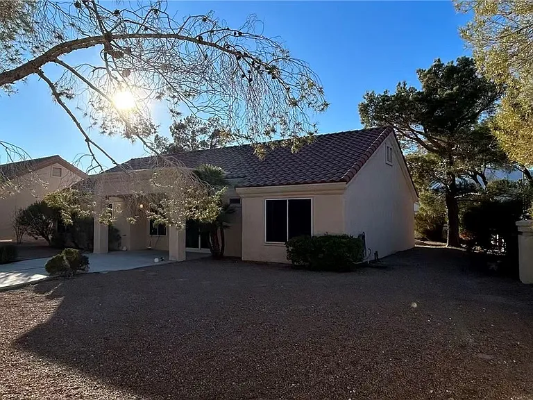 2716 Legend Dr — Photo 21