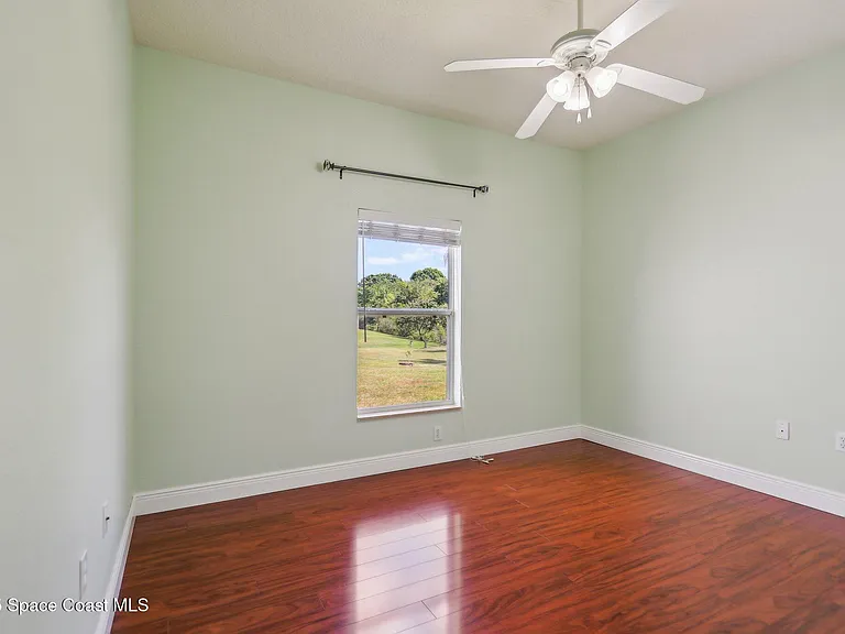 929 Hialeah St — Photo 25