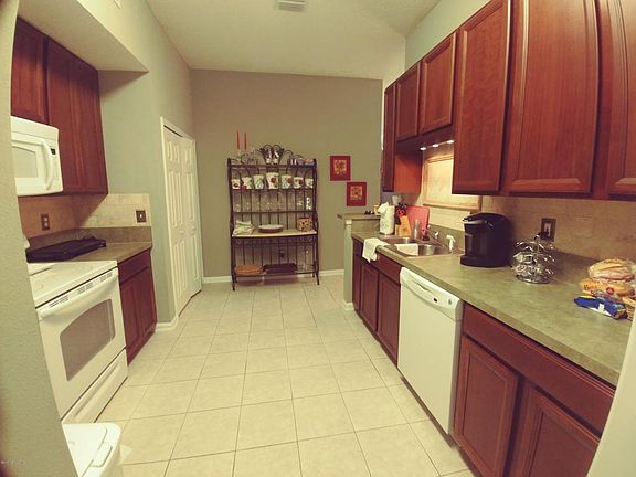 3rd image of 7028 Deer Lodge Cir Unit 101