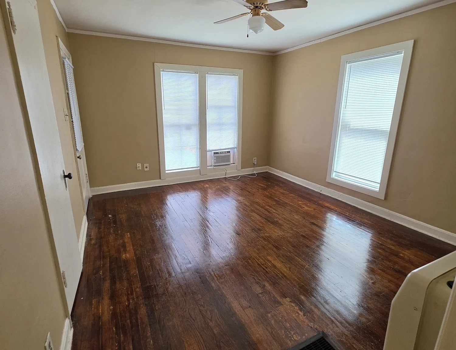 2 bed, 750 sqft, $750 — Photo 3