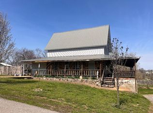 695 Summit Ave, Mammoth Spring, AR 72554