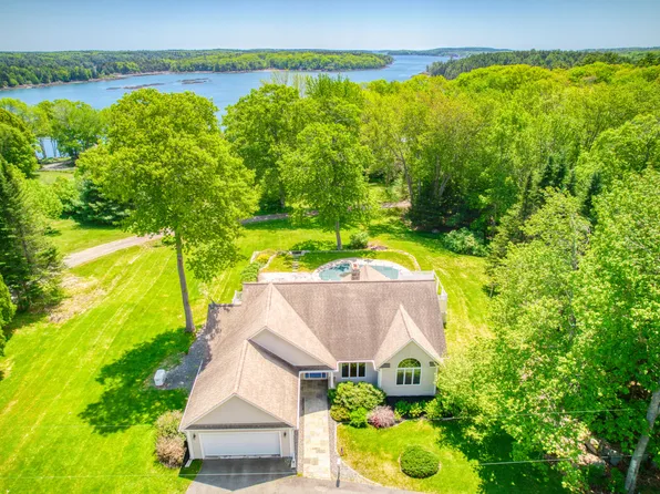 91 Annable Road, Boothbay, ME 04537