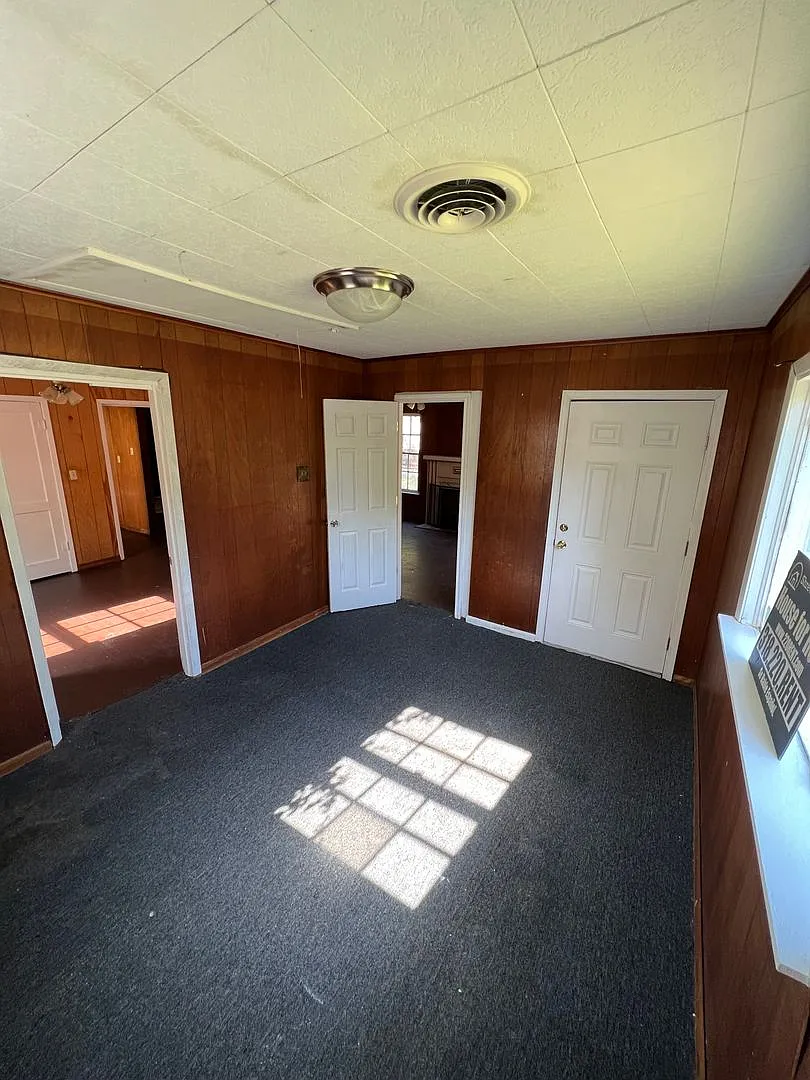 2511 Quinton St — Photo 3