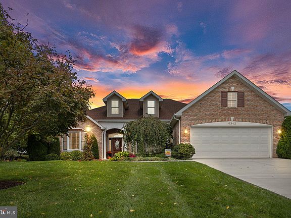 2nd image of 6342 Oak Leaf Ln