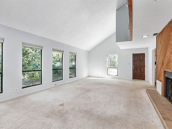 5th image of 180 Santa Maria Cir