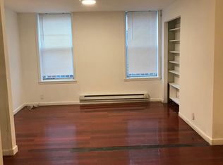 917 S 16th St, Philadelphia, PA 19146