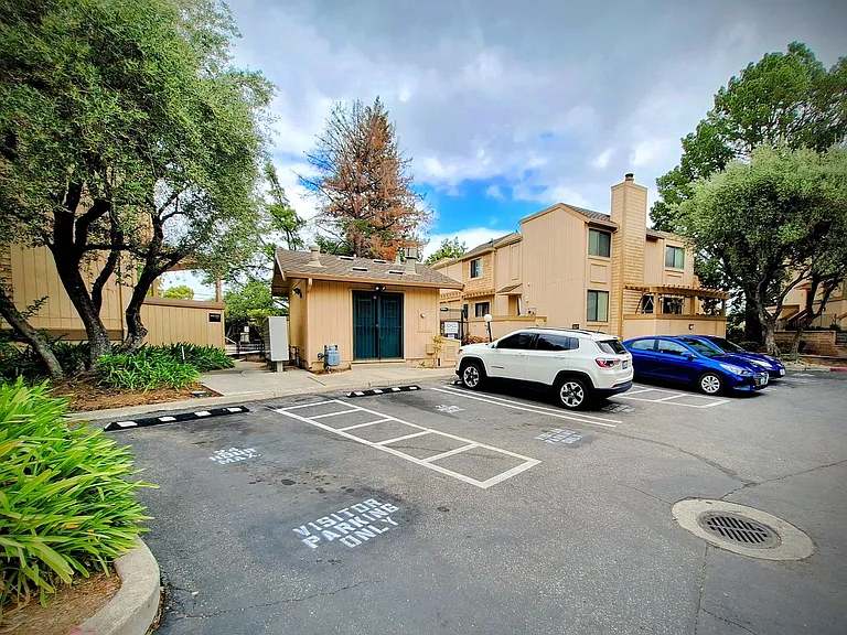 14575 S Bascom Ave — Photo 44
