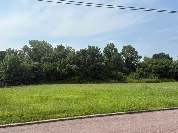 39 Willow Creek Dr #40, Ripley, TN 38063