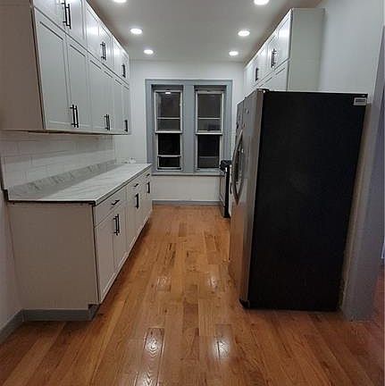 4th image of 1111 E 94th St Floor 2