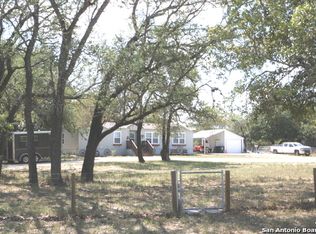 103 Harvest Ln #5, Floresville, TX 78114