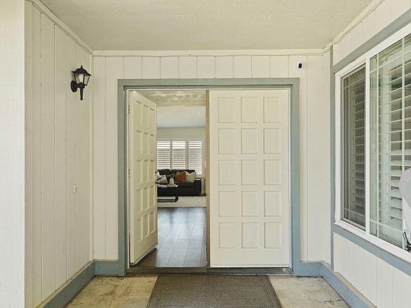 5th image of 2566 Lucile Ave