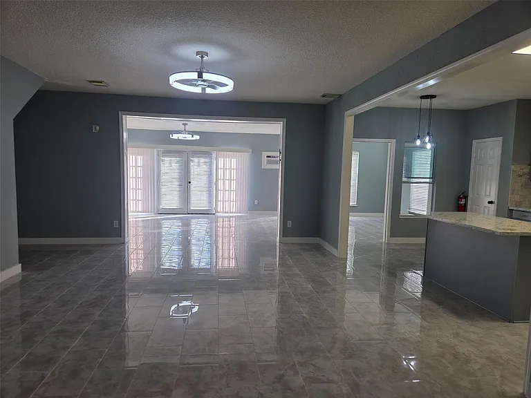 9526 Heflin Colony Dr — Photo 17