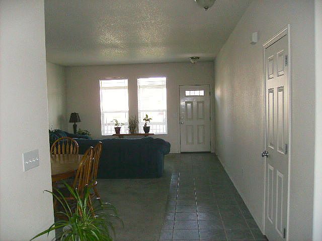 2nd image of 510 S Glenmoor Dr