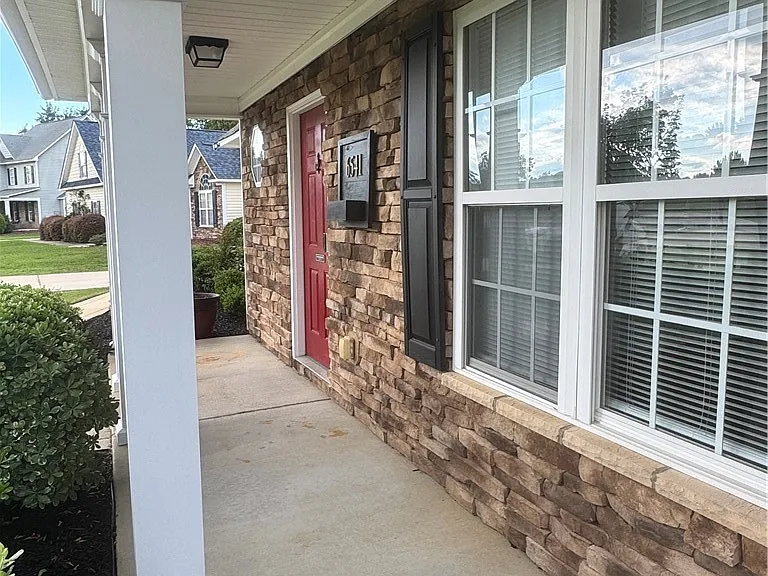 6541 Valley Falls Rd — Photo 5