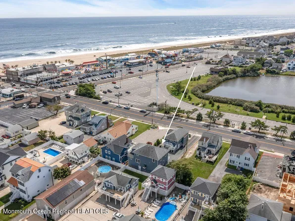 27 Arnold Ave, Point Pleasant Beach, NJ 08742