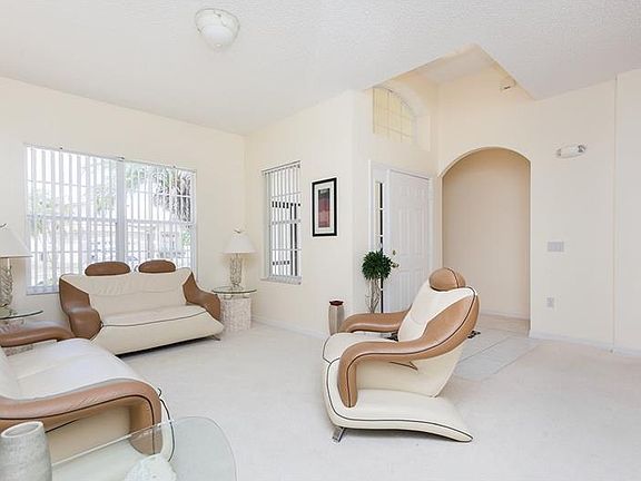 3rd image of 5401 Dahlia Reserve Dr