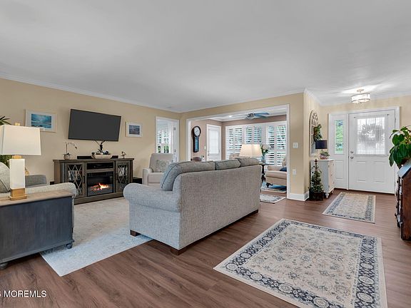 2nd image of 559C Malvern Court