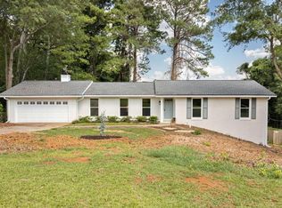 1110 Old Forge Dr, Roswell, GA 30076
