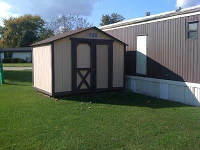 3rd image of 295 Geneva Dr