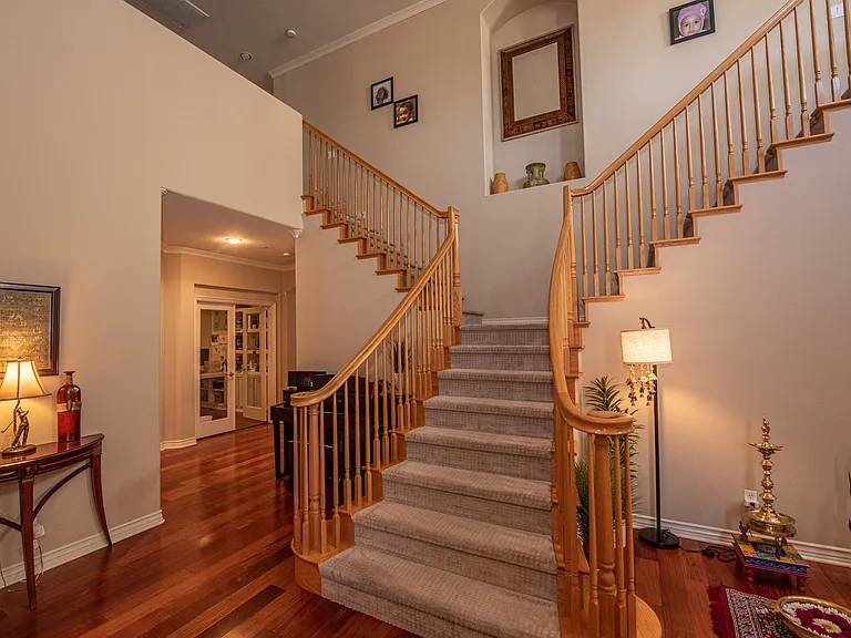 9774 Fox Valley Ct — Photo 3