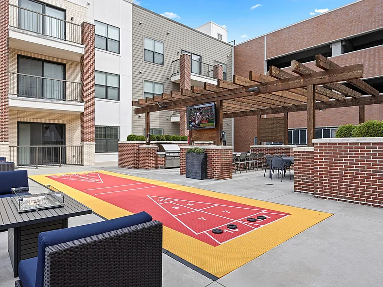 Courtyard (Broadway Building)