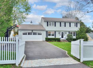 79 Sunrise Ave, New Canaan, CT 06840