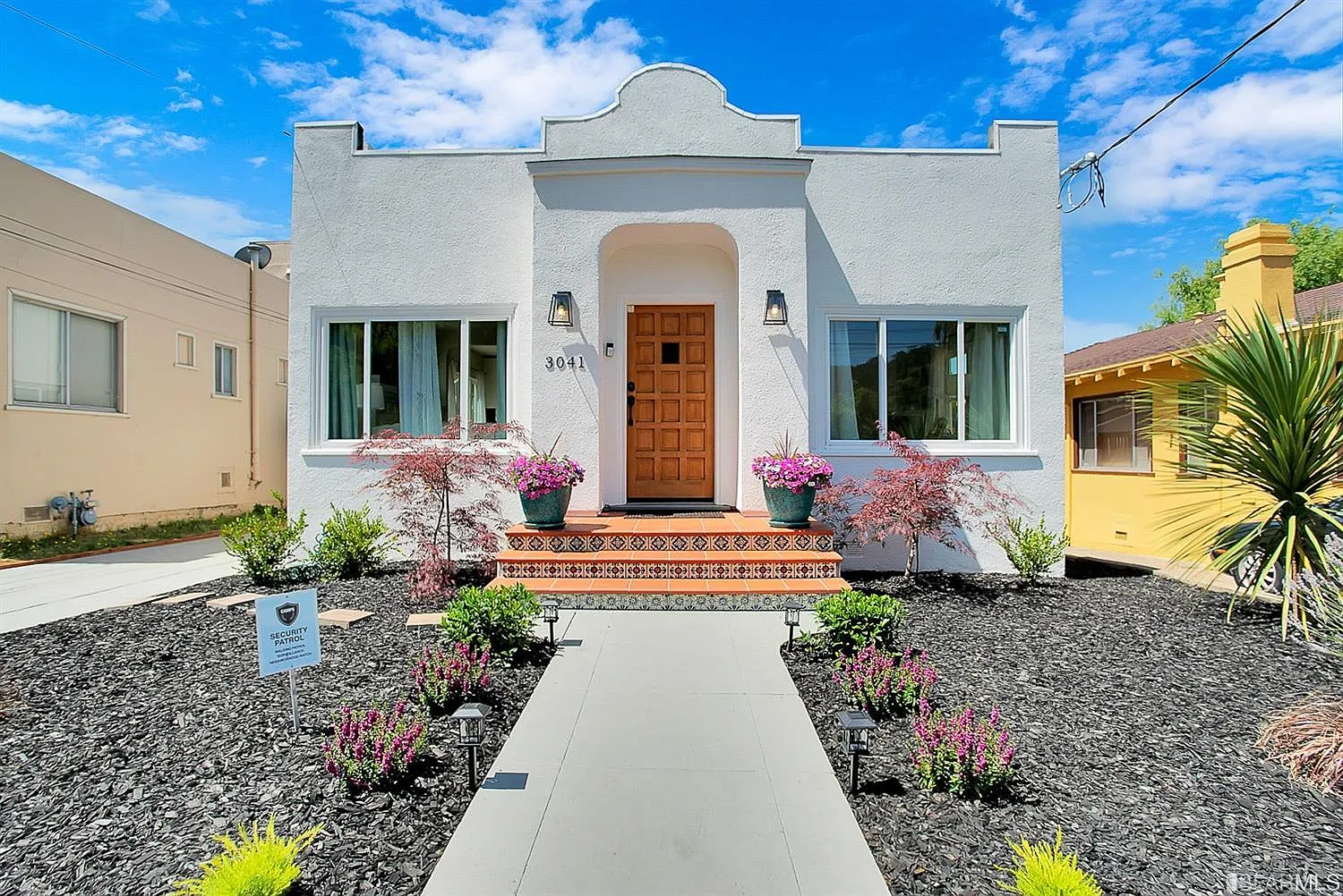3041 Arizona St photo 1