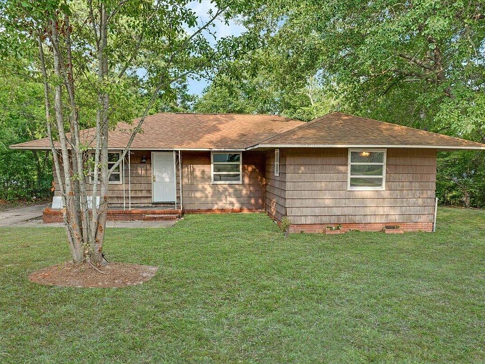 1st image of 625 Hutchinson Dr