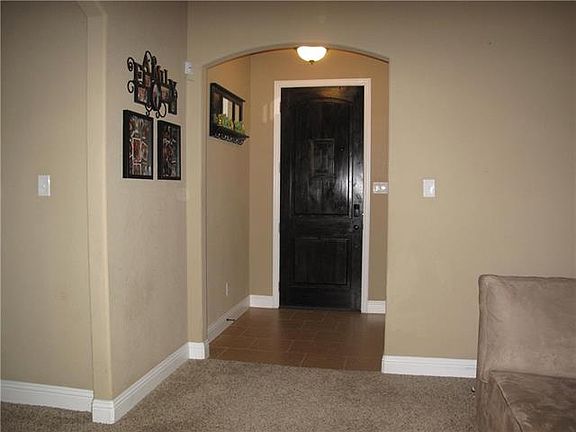 3rd image of 115 Hickory Creek Dr