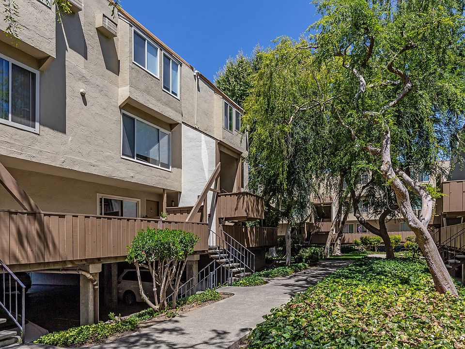 1st image of 460 Auburn Way APT 22