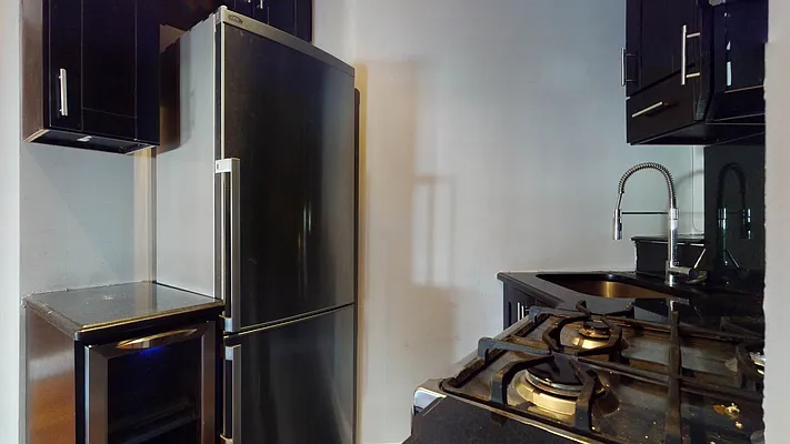 Rented by Bond New York | media 9