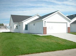 6250 18th St S, Fargo, ND 58104