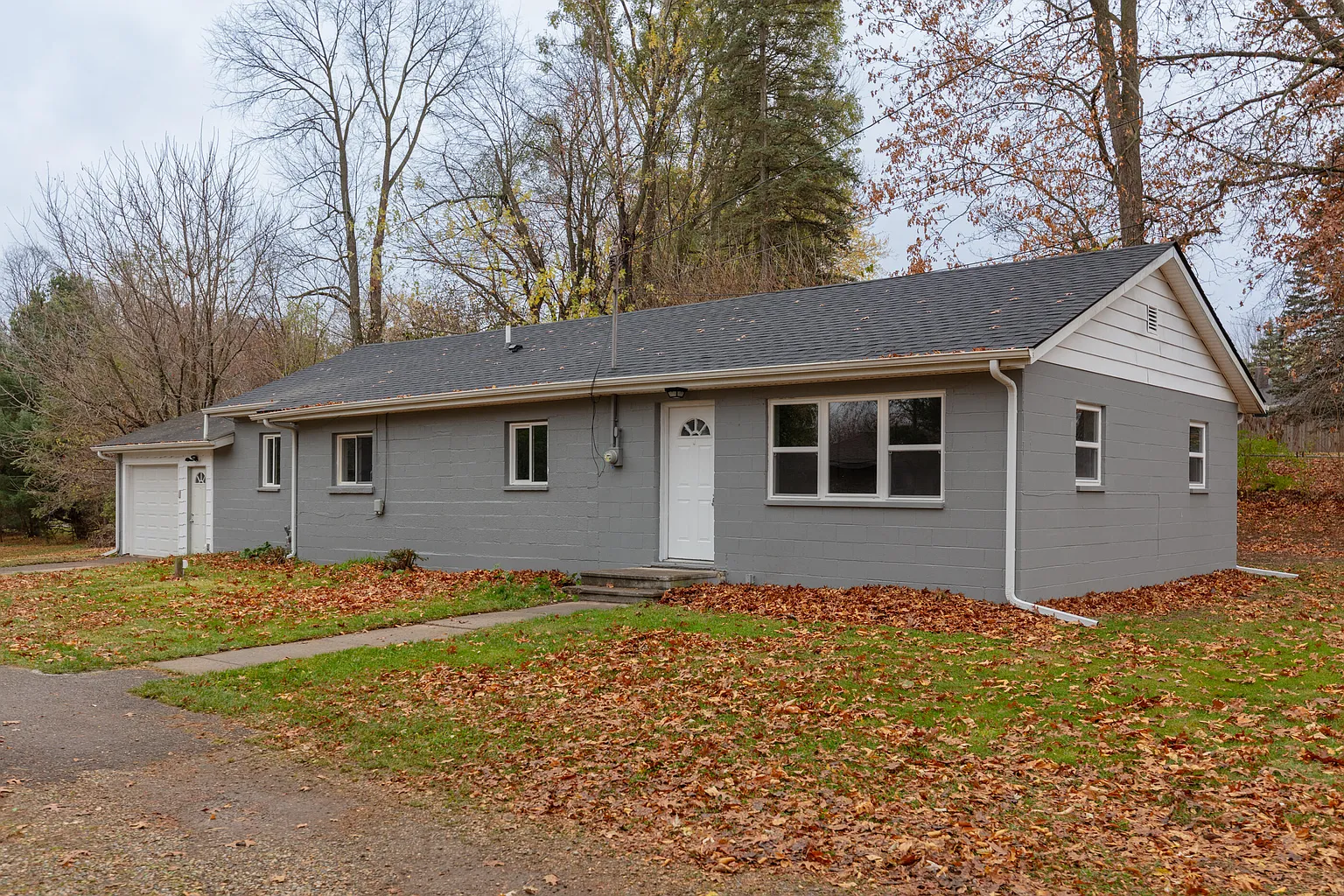 816 Linn Ave photo 1