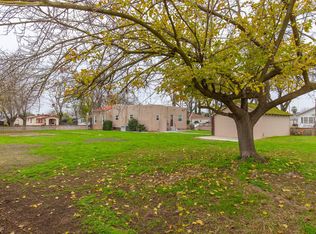 751 4th Ave, Gustine, CA 95322