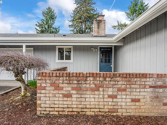 3rd image of 1490 Hallinan St