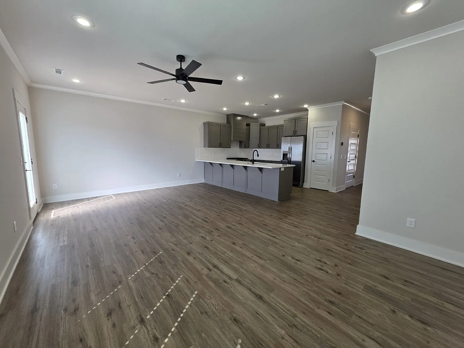 2 bed, 2.5 bath, 1570 sqft, $1,950 — Photo 4