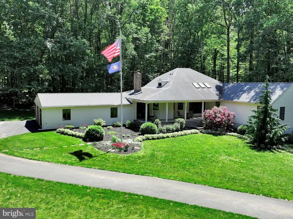 5150 Chestnut Grove Rd, Spring Grove, PA 17362