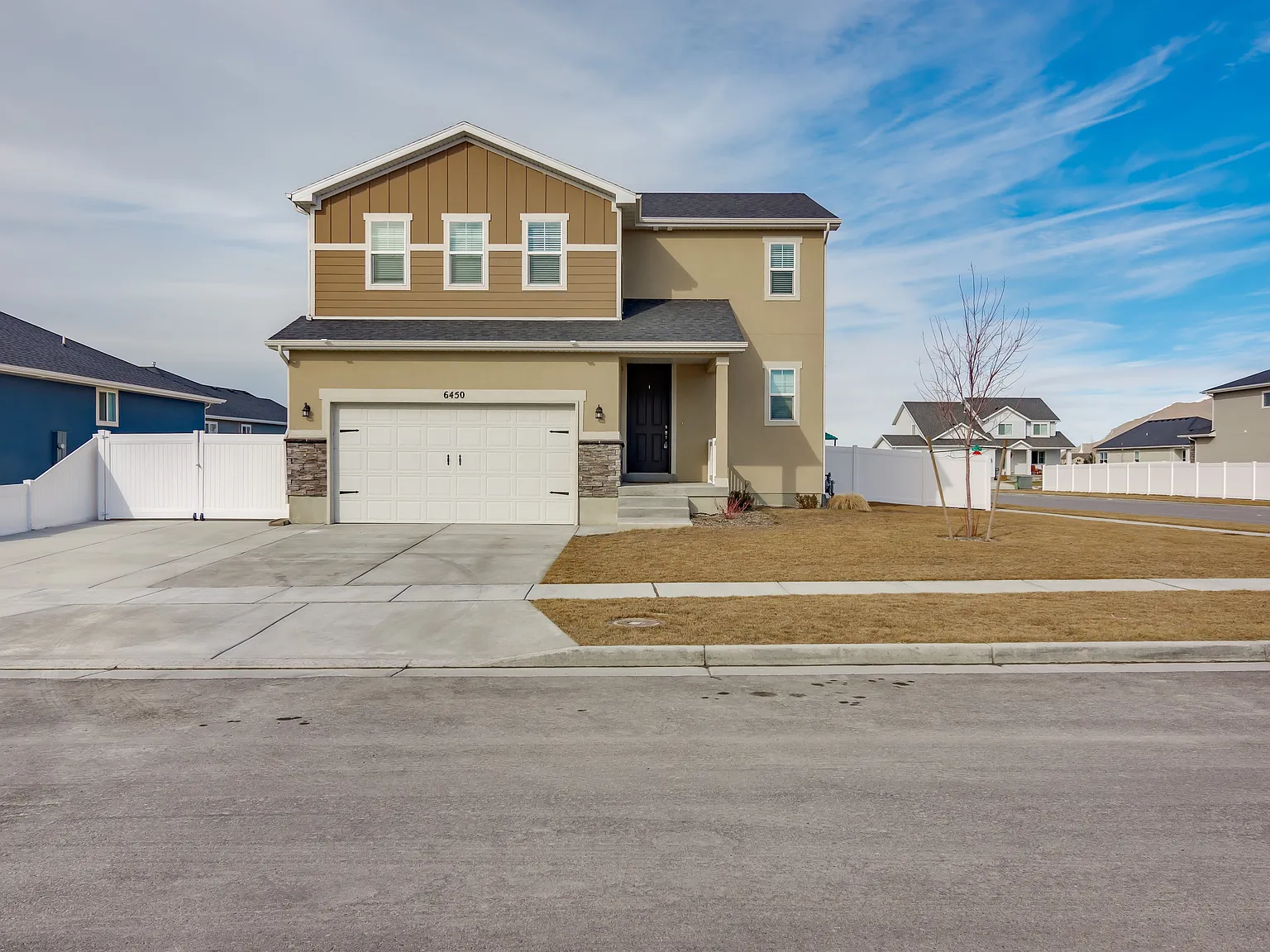 6450 Black Ridge Dr — Photo 1