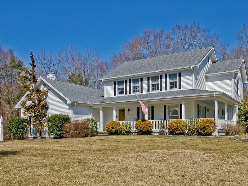 Colonial Farmhouse