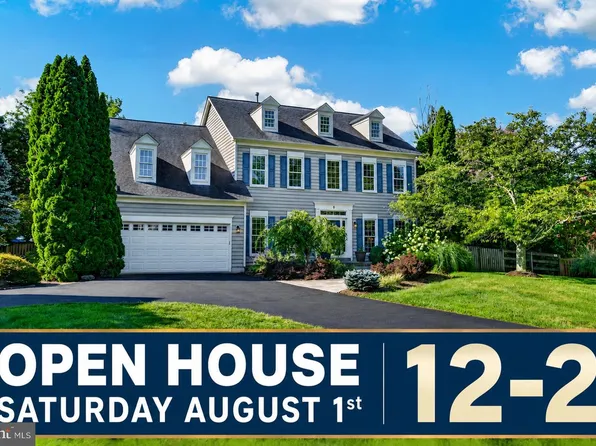 8 Haller Ct, Poolesville, MD 20837