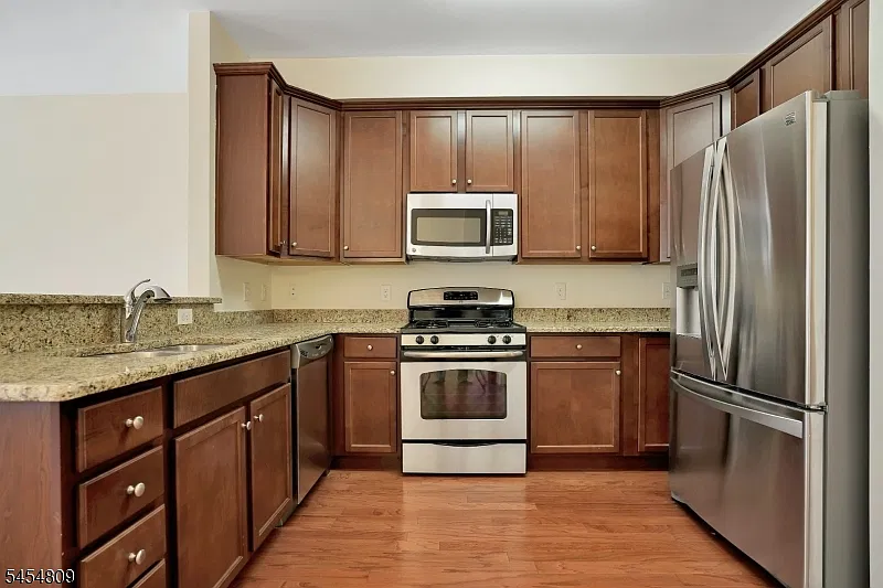 3 bed, 2.5 bath, $3,600 — Photo 4