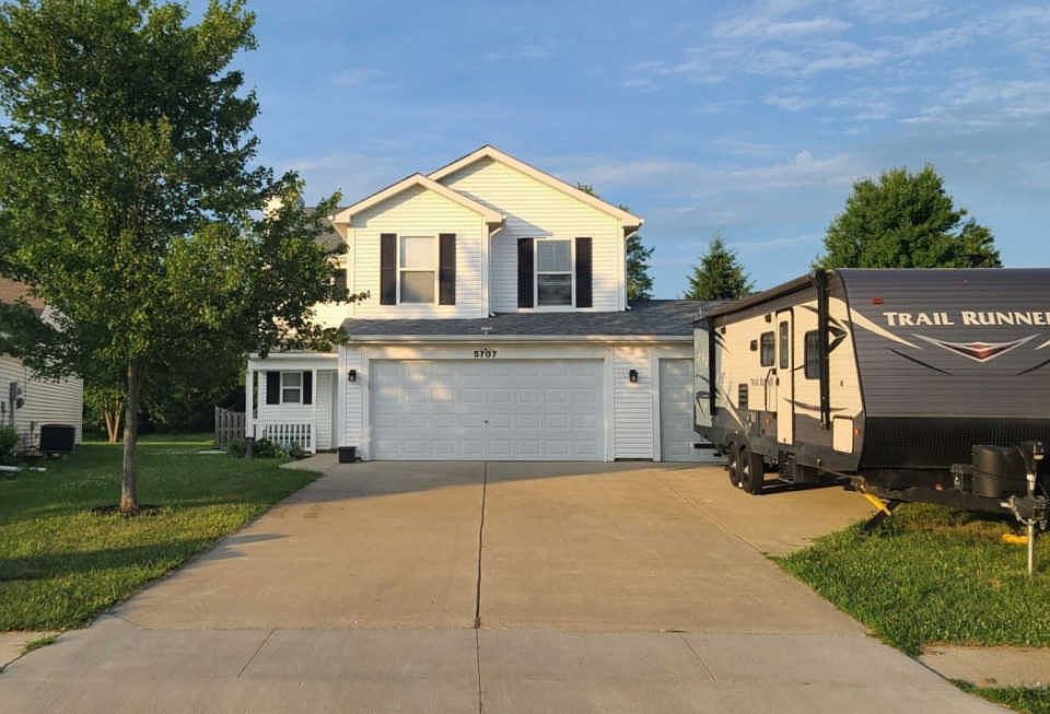 1st image of 5707 N Bluegrass Cir