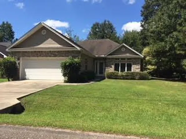 9954 Kahana St, Diamondhead, MS 39525