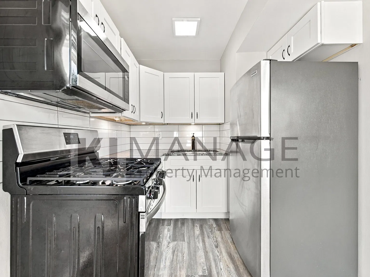 2 bed, 900 sqft, $1,250 — Photo 2