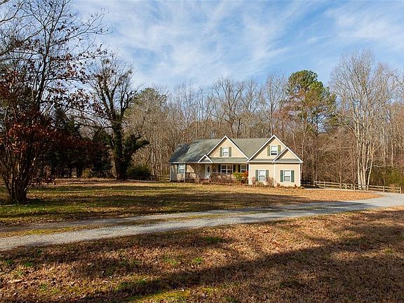 3rd image of 3839 Whaleyville Boulevard