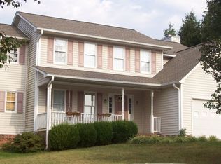 605 Nottinghill Dr, Winston Salem, NC 27107