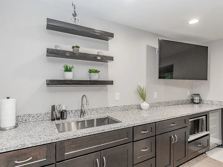 Socialize and unwind in our resident clubhouse with modern comforts.