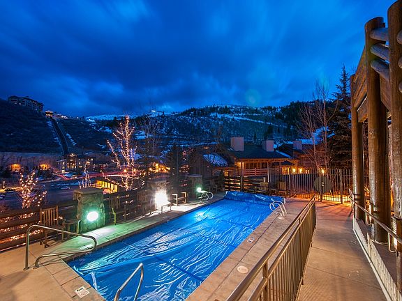 4th image of 2100 Deer Valley Dr S #404